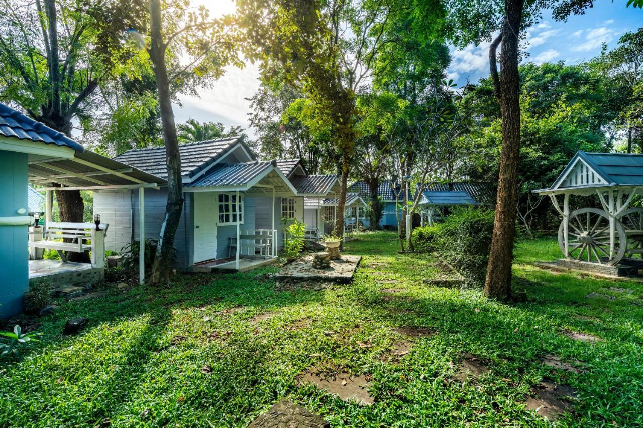 Ivy Cottage By Qiu Muak Lek Buitenkant foto