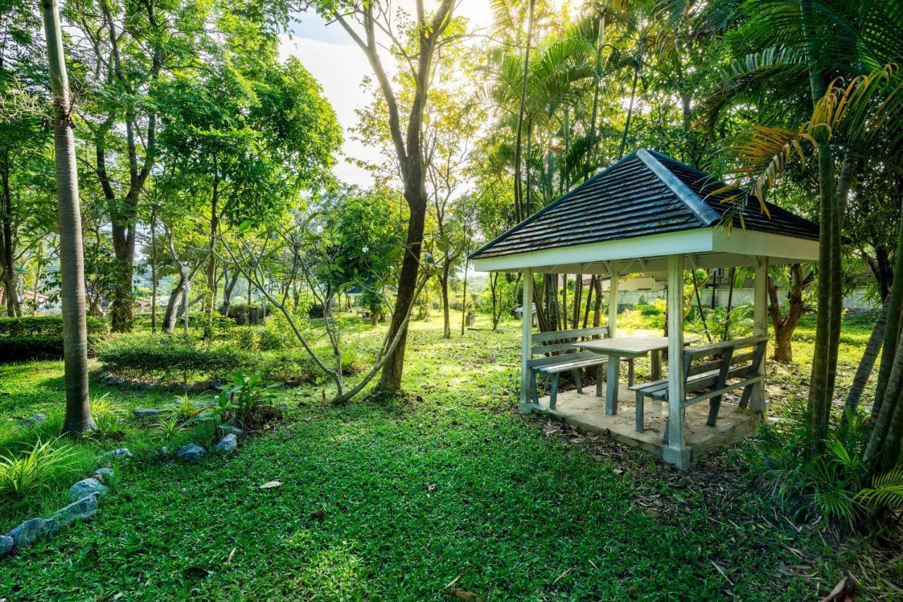 Ivy Cottage By Qiu Muak Lek Buitenkant foto